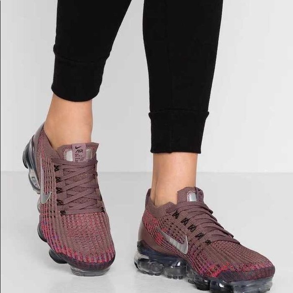 Plum eclipse vapormax Clearance